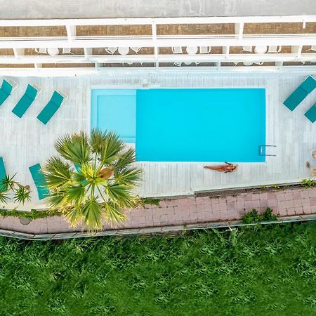 Azure Mare Hotel (Adults Only) Herszonisszosz Kültér fotó