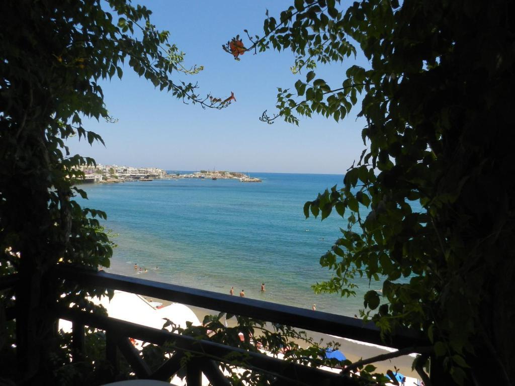 Azure Mare Hotel (Adults Only) Herszonisszosz Kültér fotó